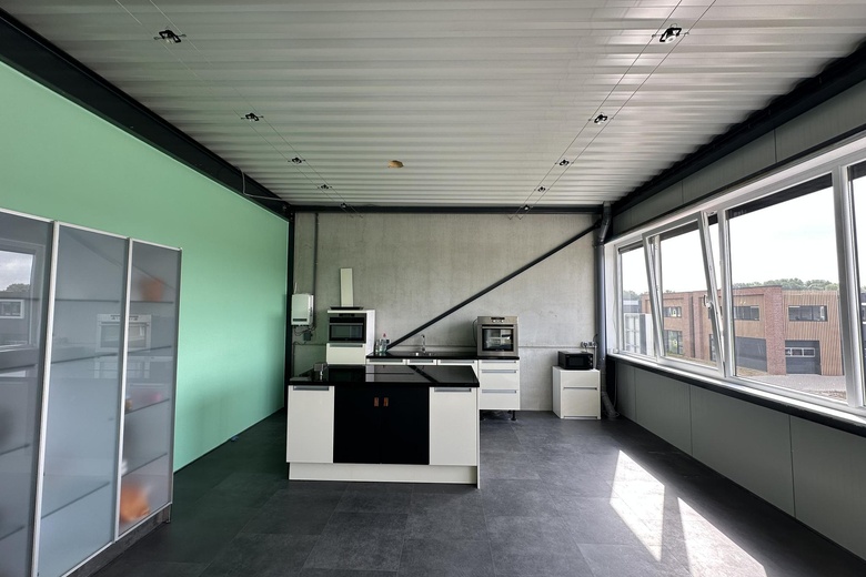 BedrijfsruimteaanAnna van Hoevellstraat 8<br/> inWageningen BedrijfsruimteaanAnna van Hoevellstraat 8<br/> inWageningen