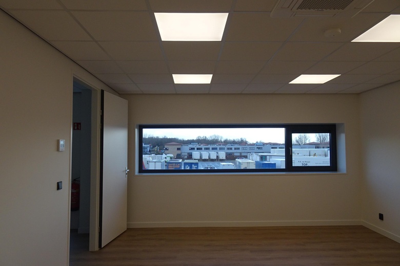 BedrijfsruimteaanChemieweg 39<br/> inUithoorn BedrijfsruimteaanChemieweg 39<br/> inUithoorn