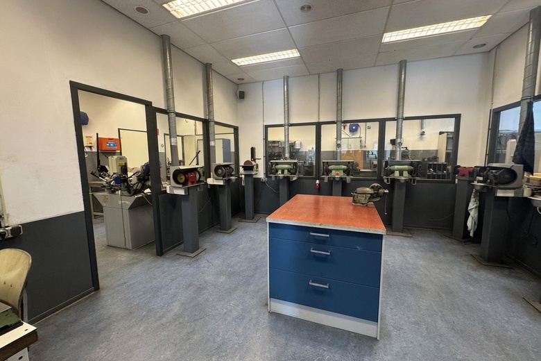 WinkelruimteaanMarkerkant 10 136 E<br/> inAlmere WinkelruimteaanMarkerkant 10 136 E<br/> inAlmere