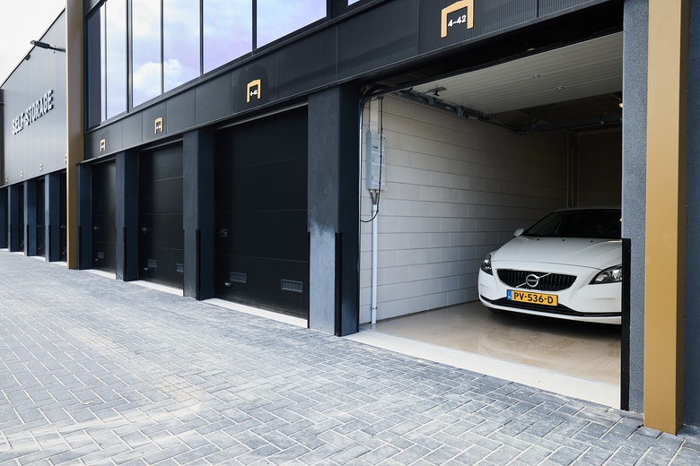 BedrijfsruimteaanOsloweg 4<br/> inGroningen BedrijfsruimteaanOsloweg 4<br/> inGroningen