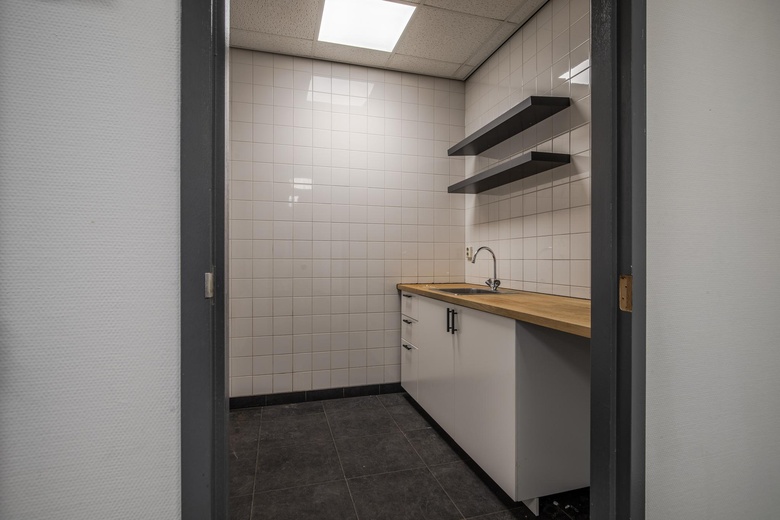 BedrijfsruimteaanSnelliusweg 12<br/> inArnhem BedrijfsruimteaanSnelliusweg 12<br/> inArnhem