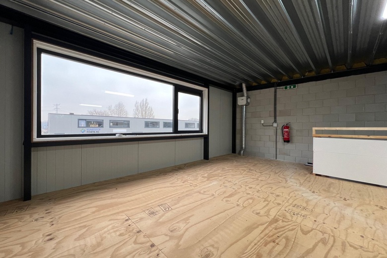 BedrijfsruimteaanMatena 1 B<br/> inPapendrecht BedrijfsruimteaanMatena 1 B<br/> inPapendrecht