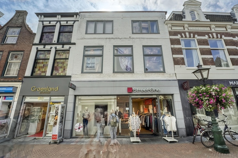WinkelruimteaanHaarlemmerstraat 55<br/> inLeiden WinkelruimteaanHaarlemmerstraat 55<br/> inLeiden