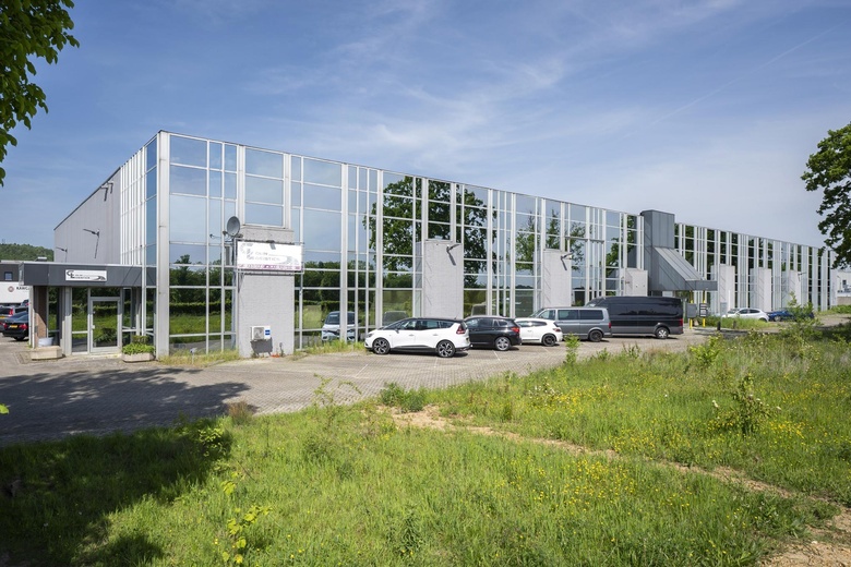 BedrijfsruimteaanKlarenanstelerweg 5<br/> inKerkrade BedrijfsruimteaanKlarenanstelerweg 5<br/> inKerkrade