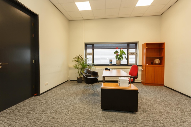 KantoorruimteaanTweelingenlaan 117<br/> inApeldoorn KantoorruimteaanTweelingenlaan 117<br/> inApeldoorn