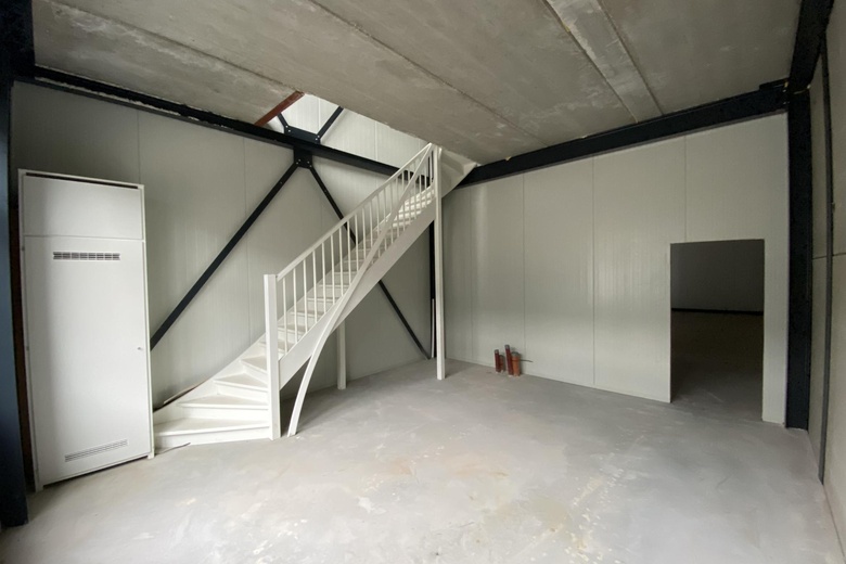 BedrijfsruimteaanSippenbroek 17<br/> inZutphen BedrijfsruimteaanSippenbroek 17<br/> inZutphen
