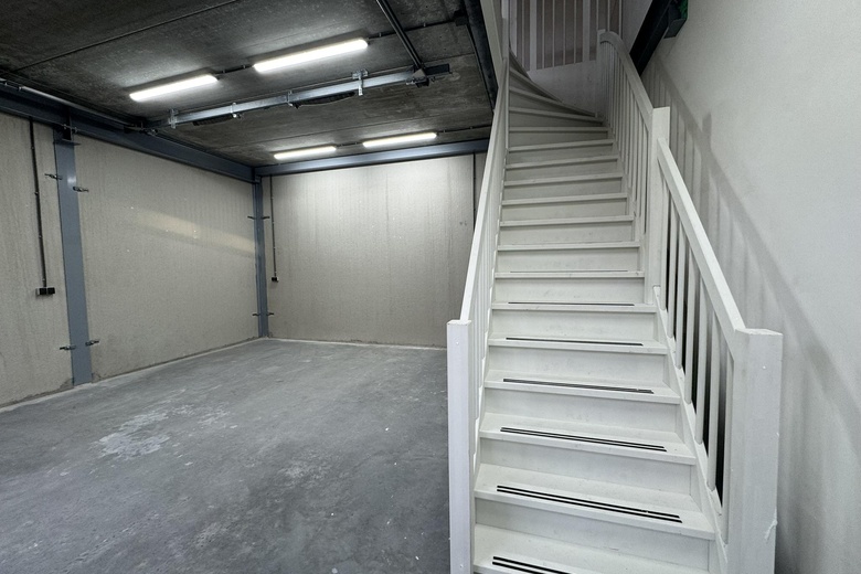 BedrijfsruimteaanJarmuiden 27 N<br/> inAmsterdam