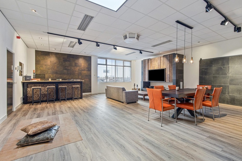 BedrijfsruimteaanZanddonkweg 6<br/> inWaalwijk BedrijfsruimteaanZanddonkweg 6<br/> inWaalwijk