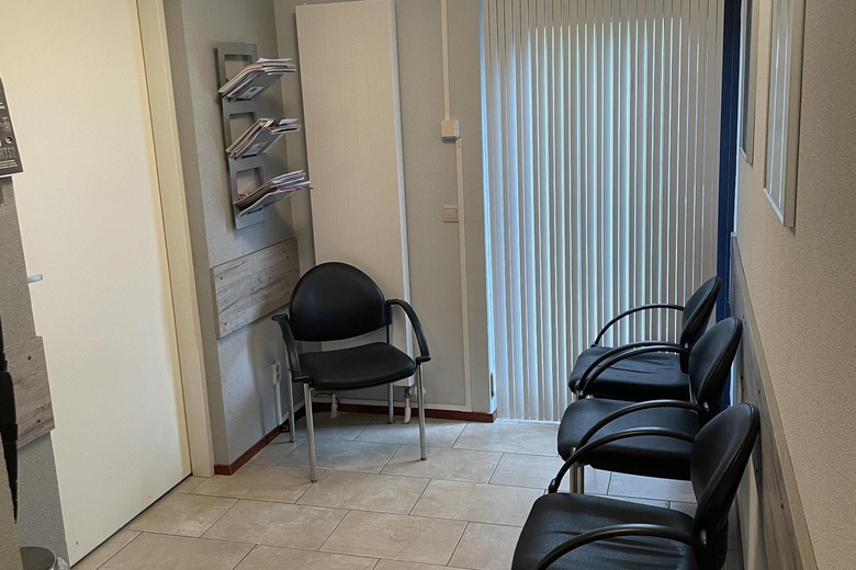 BedrijfsruimteaanPolderpeil 370<br/> inAlphen aan den Rijn