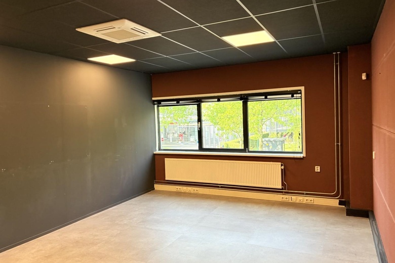 BedrijfsruimteaanHoofdveste 20 - 22<br/> inHouten