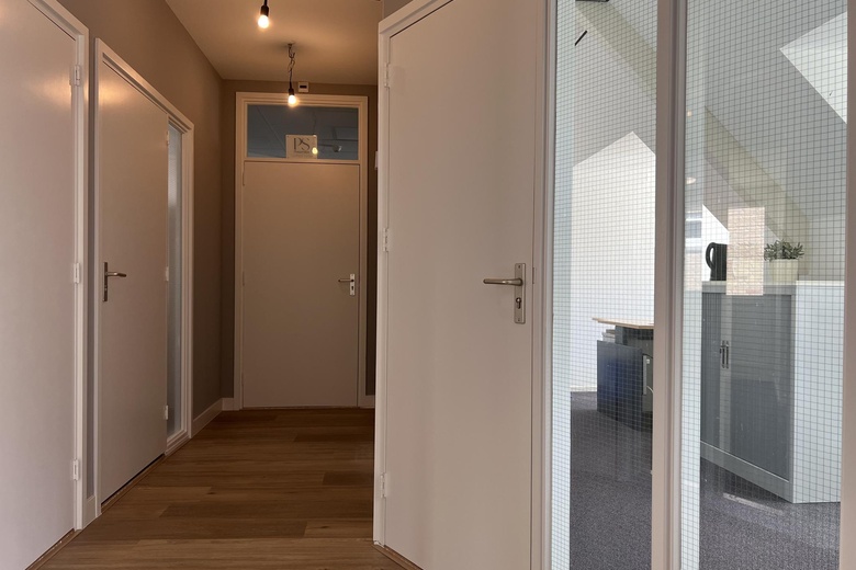 KantoorruimteaanDorpsstraat 9<br/> inNieuwerkerk aan den IJssel KantoorruimteaanDorpsstraat 9<br/> inNieuwerkerk aan den IJssel