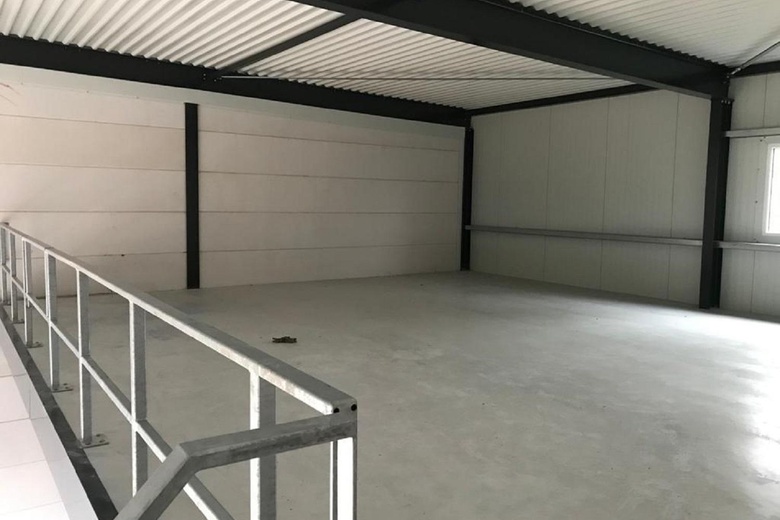 BedrijfsruimteaanJoh. Enschedeweg 112<br/> inUithoorn BedrijfsruimteaanJoh. Enschedeweg 112<br/> inUithoorn