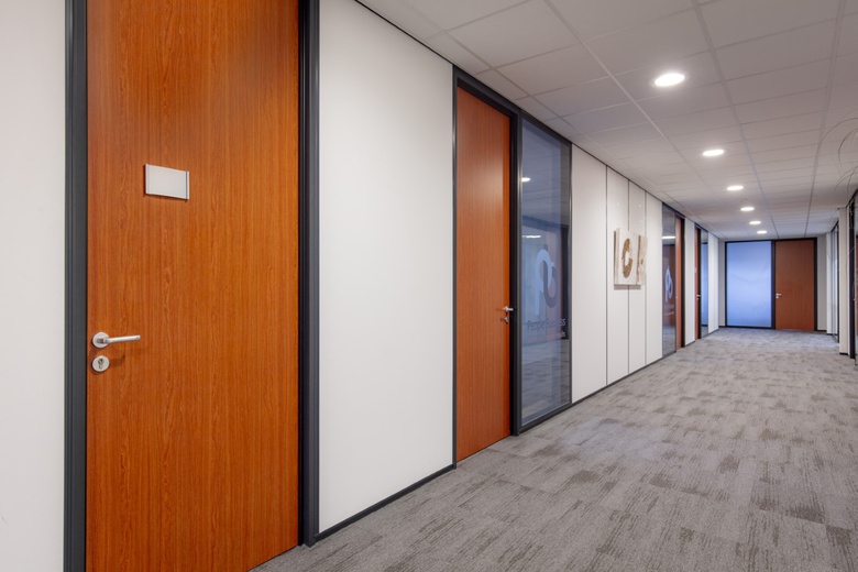 KantoorruimteaanEdisonweg 10<br/> inAlblasserdam