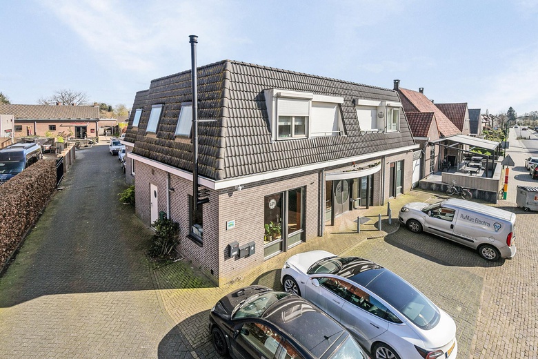 BedrijfsruimteaanKerkstraat 11<br/> inVorstenbosch