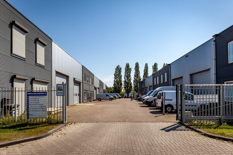 Bekijk foto 1 van Nieuw-Zeelandweg 15 B Bekijk foto 1 van Nieuw-Zeelandweg 15 B