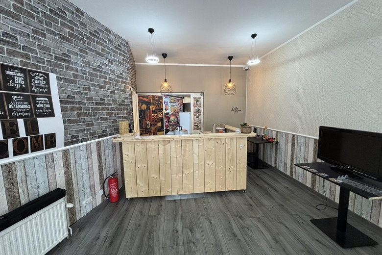 WinkelruimteaanAlbertus Perkstraat 1<br/> inHilversum