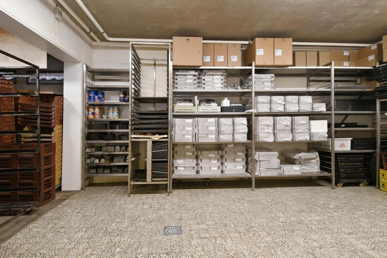 BedrijfsruimteaanKerkstraat 54<br/> inPanningen