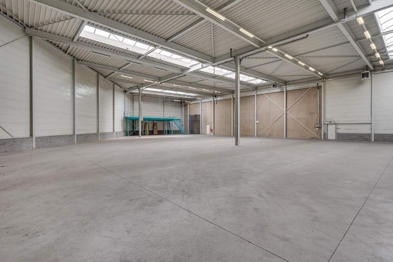 BedrijfsruimteaanDillenburgstraat 22<br/> inEindhoven BedrijfsruimteaanDillenburgstraat 22<br/> inEindhoven