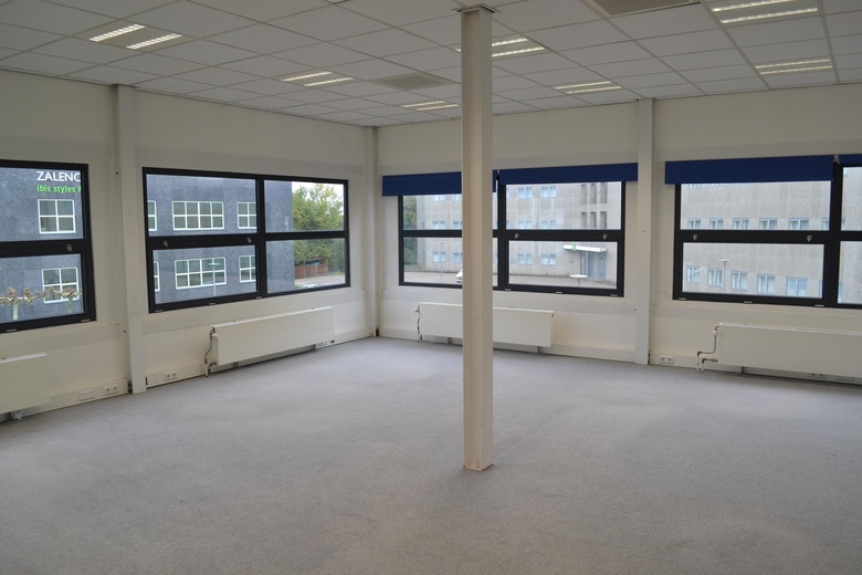 BedrijfsruimteaanTelevisieweg 4<br/> inAlmere BedrijfsruimteaanTelevisieweg 4<br/> inAlmere
