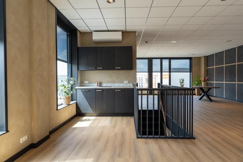 KantoorruimteaanHulsenboschstraat 21 L<br/> inWerkendam KantoorruimteaanHulsenboschstraat 21 L<br/> inWerkendam