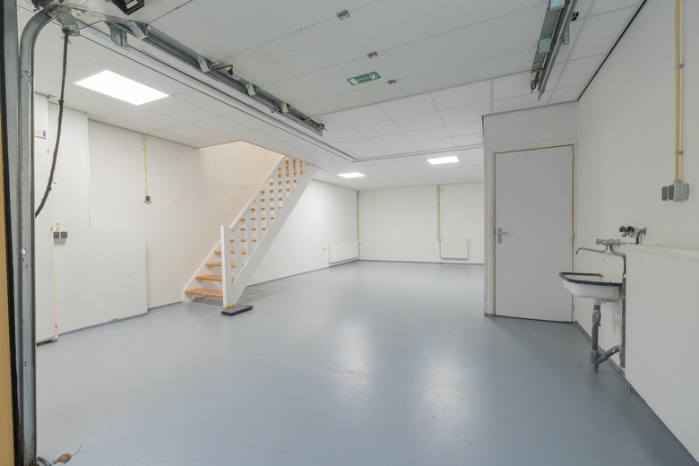 BedrijfsruimteaanMeer en Duin 24 B<br/> inLisse BedrijfsruimteaanMeer en Duin 24 B<br/> inLisse