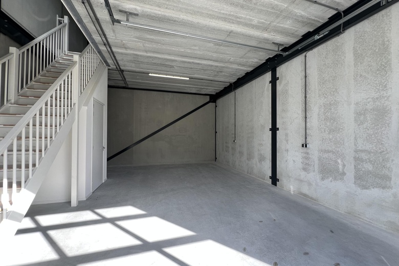 BedrijfsruimteaanLelystraat 70 b<br/> inSliedrecht BedrijfsruimteaanLelystraat 70 b<br/> inSliedrecht