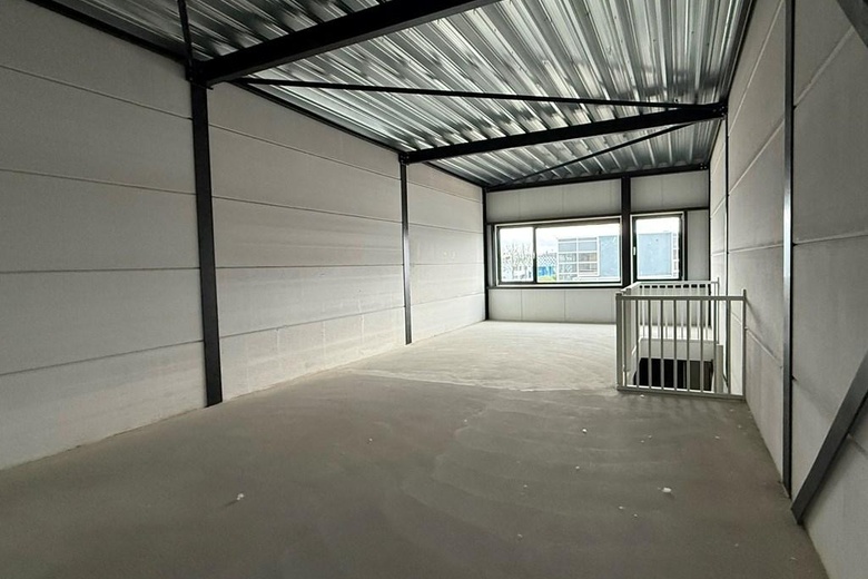 BedrijfsruimteaanFahrenheitstraat 34 P<br/> inEde