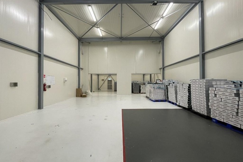 BedrijfsruimteaanTurfstekerstraat 51<br/> inAalsmeer