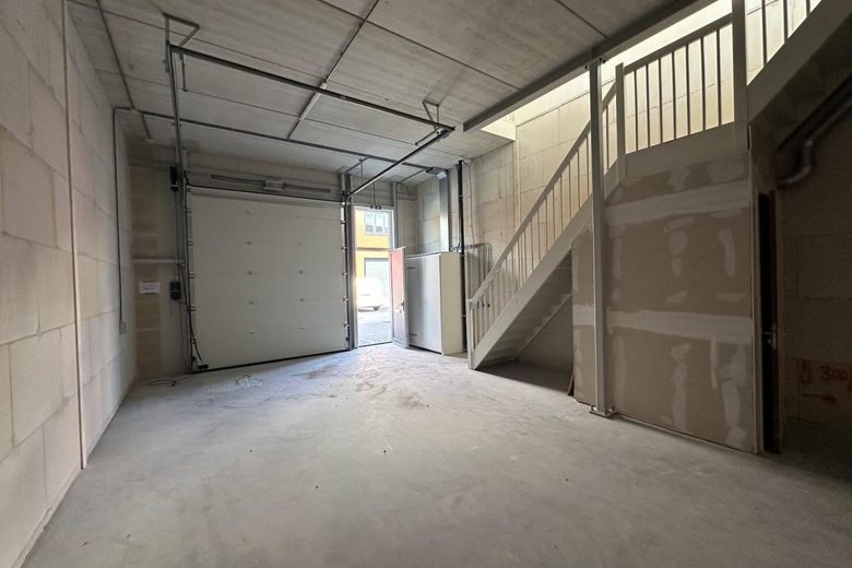 BedrijfsruimteaanVan der Waalsstraat 44<br/> inZoetermeer