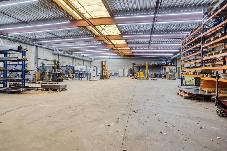 BedrijfsruimteaanRhijnkant 2<br/> inBerkel-Enschot BedrijfsruimteaanRhijnkant 2<br/> inBerkel-Enschot