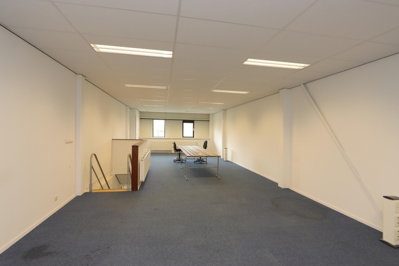 BedrijfsruimteaanOplagestraat 4<br/> inAlmere BedrijfsruimteaanOplagestraat 4<br/> inAlmere