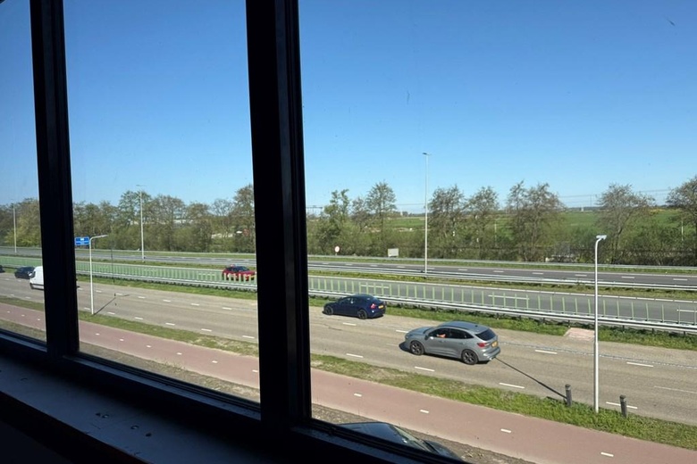 WinkelruimteaanHaarlemmerstraatweg 71 D<br/> inHalfweg