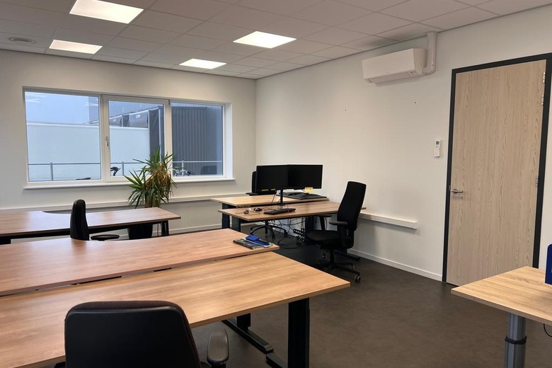 KantoorruimteaanDukaat 3<br/> inDrachten KantoorruimteaanDukaat 3<br/> inDrachten