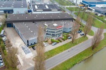 Bekijk foto 3 van Platinawerf 10