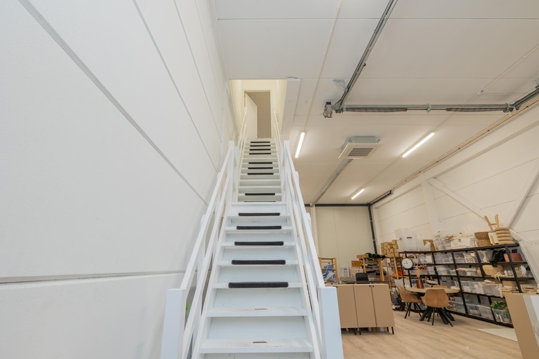 BedrijfsruimteaanCilinderweg 43 U19<br/> inRoelofarendsveen