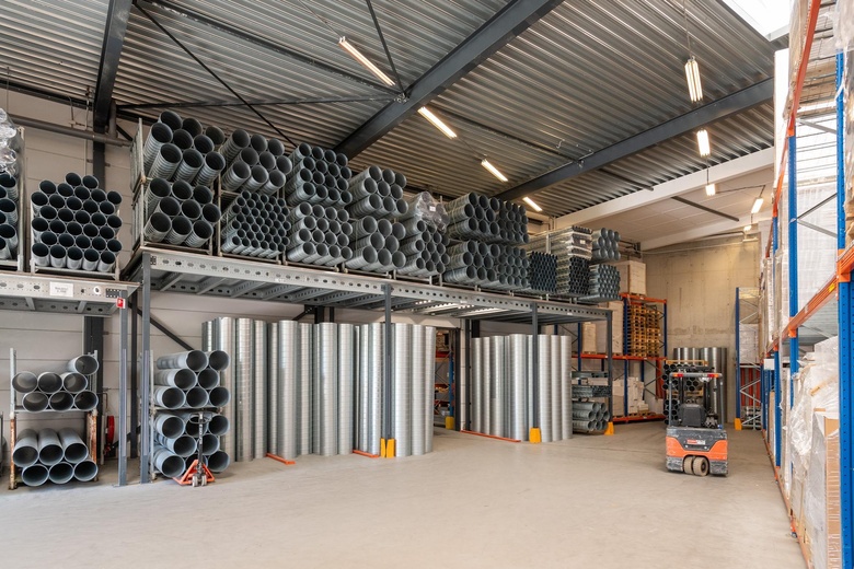 Bedrijfsruimteaan1e Tochtweg 11<br/> inNieuwerkerk aan den IJssel Bedrijfsruimteaan1e Tochtweg 11<br/> inNieuwerkerk aan den IJssel