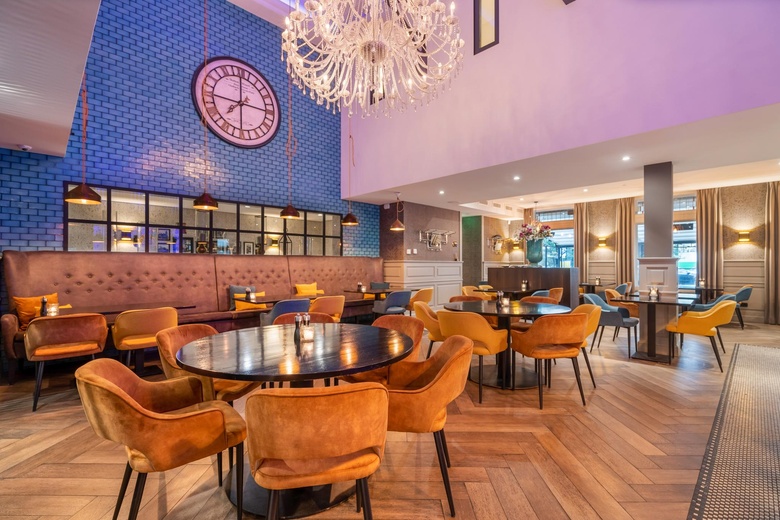 HorecaaanStationsplein | Stationsstraat - Antje 0 ong<br/> inWeert