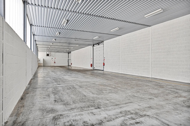BedrijfsruimteaanWijnkorenstraat 7<br/> inRoosendaal BedrijfsruimteaanWijnkorenstraat 7<br/> inRoosendaal
