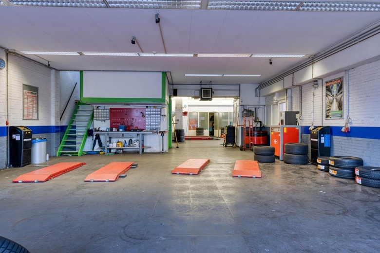 BedrijfsruimteaanCeintuurbaan 53 b<br/> inHuizen BedrijfsruimteaanCeintuurbaan 53 b<br/> inHuizen