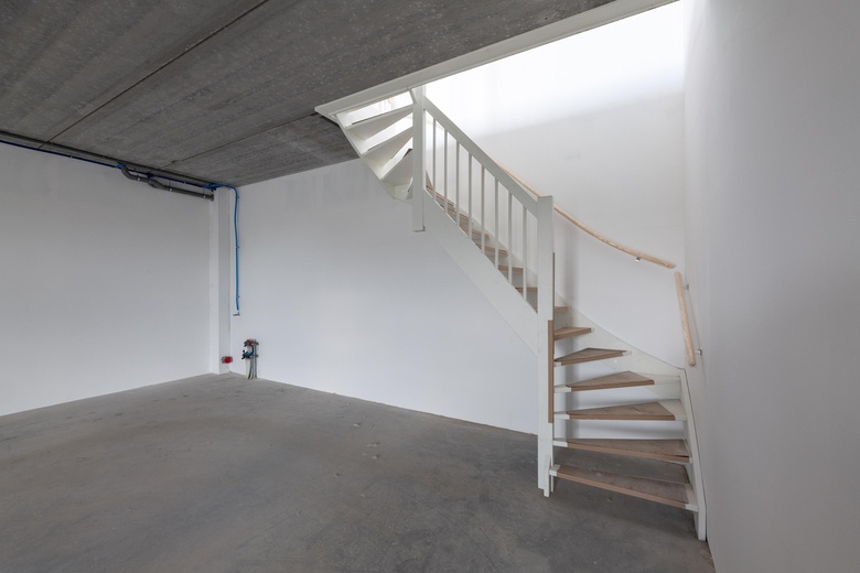 BedrijfsruimteaanAndersonweg 2 17<br/> inHellevoetsluis