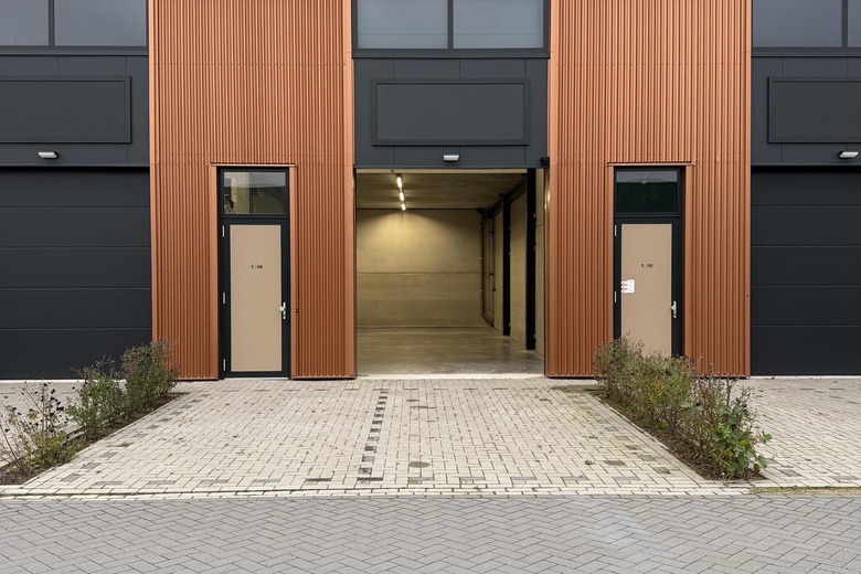 BedrijfsruimteaanAgriport 5 08<br/> inMiddenmeer