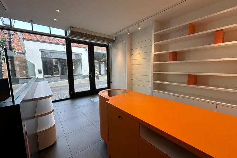 WinkelruimteaanPlompe Toren 2<br/> inSluis WinkelruimteaanPlompe Toren 2<br/> inSluis