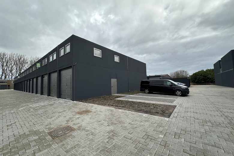 BedrijfsruimteaanTitaniumweg 182<br/> inAlphen aan den Rijn BedrijfsruimteaanTitaniumweg 182<br/> inAlphen aan den Rijn