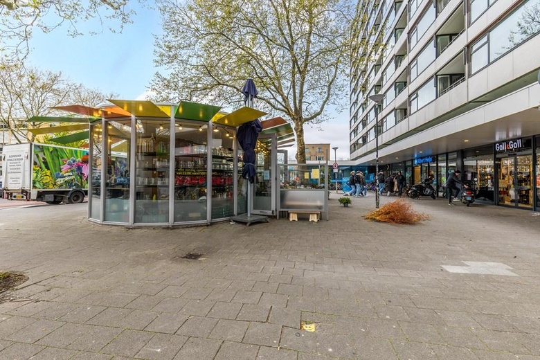 Bekijk foto 1 van Bentinckplein 130 Bekijk foto 1 van Bentinckplein 130