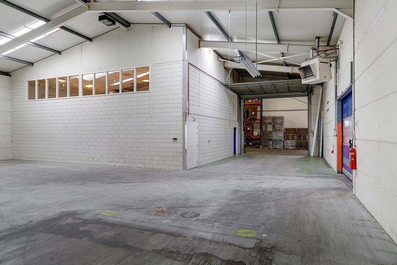 BedrijfsruimteaanHenri Dunantstraat 13<br/> inGendt BedrijfsruimteaanHenri Dunantstraat 13<br/> inGendt