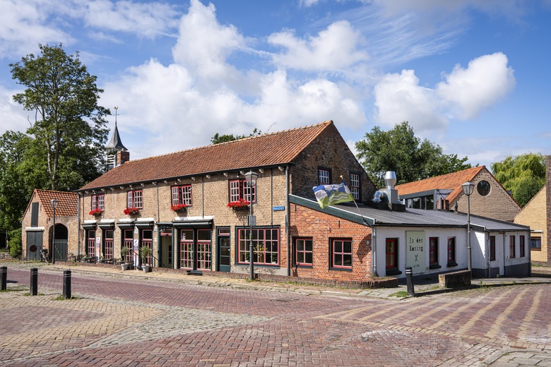 Bekijk foto 1 van Molenstraat 56