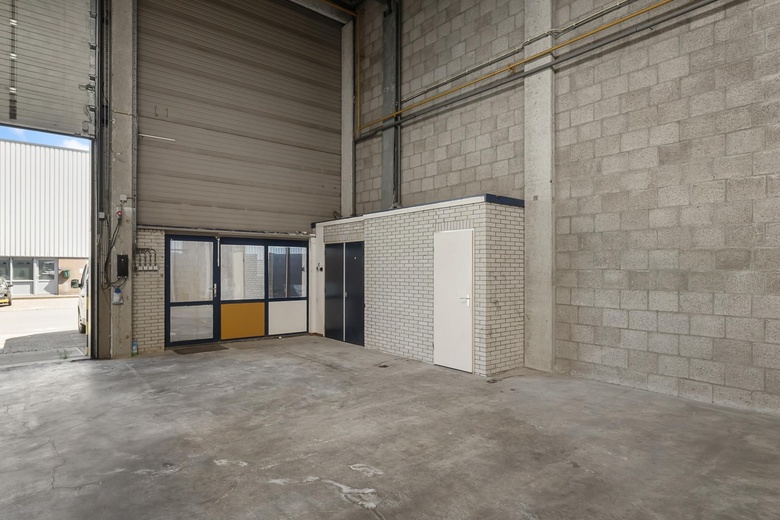 BedrijfsruimteaanSluispolderweg 2 A<br/> inZaandam
