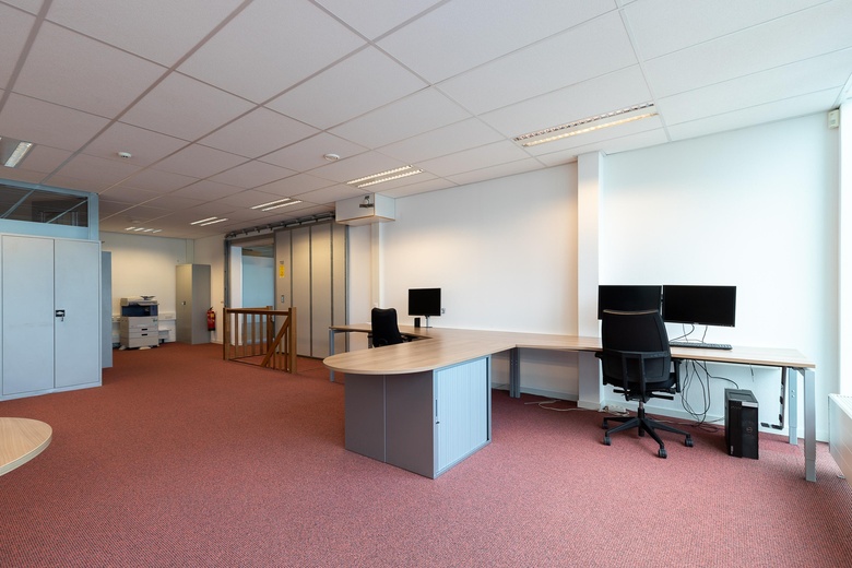 BedrijfsruimteaanPesetaweg 121<br/> inNieuw-Vennep