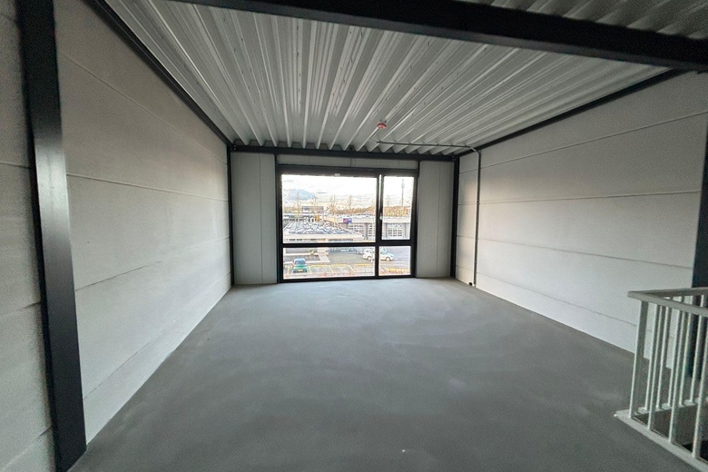 BedrijfsruimteaanHedikhuizerweg 15 C 2<br/> inDen Bosch