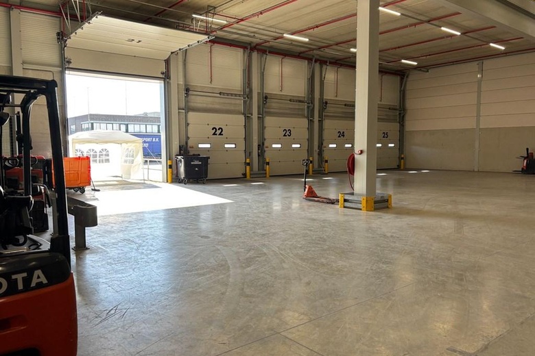 BedrijfsruimteaanVan Riemsdijkweg 57<br/> inRotterdam BedrijfsruimteaanVan Riemsdijkweg 57<br/> inRotterdam